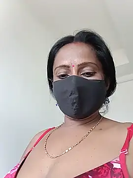 misti-boudii stripchat live cam model