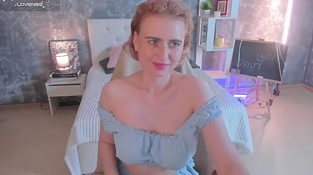 Shiny_Liss stripchat live cam model
