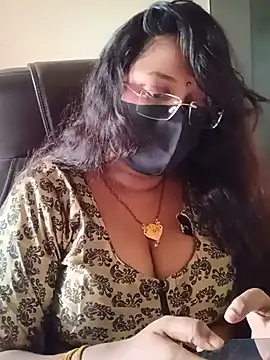 poojag_2 stripchat live cam model