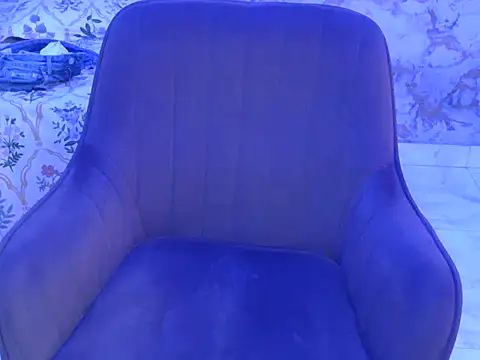 Ada-19 stripchat live cam model