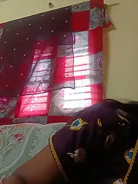 ashwini805057 stripchat live cam model