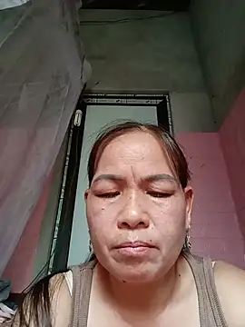 emgaihoixuan stripchat live cam model