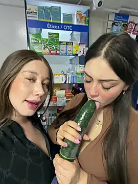 roouse stripchat live cam model