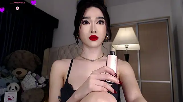 KeenMazikeen69 stripchat live cam model