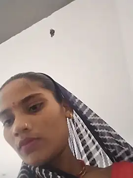 Ishani_sharmaa stripchat live cam model