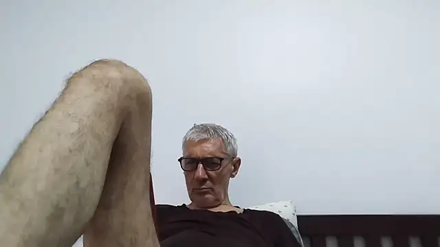 BIGUNCUTHARDCOCK stripchat live cam model