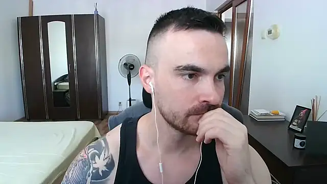 mu5clemania2 stripchat live cam model