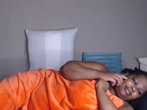 GaggingSlutXx stripchat live cam model
