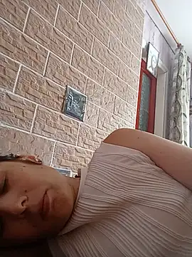 Ponka2011 stripchat live cam model