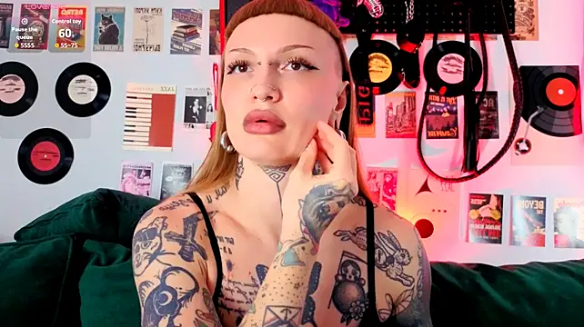 umytoy stripchat live cam model