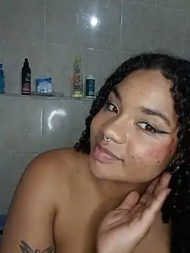 BrianaSweetxxx stripchat live cam model