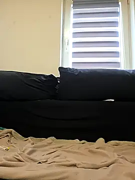 tomek84 stripchat live cam model