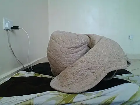 Thickbooty_choco stripchat live cam model