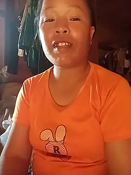 pm2002a stripchat live cam model