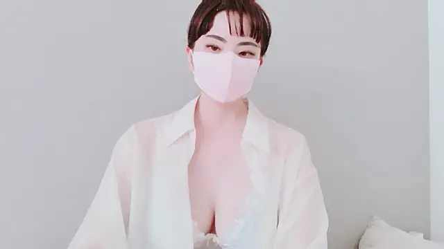ERI_Hcup stripchat live cam model