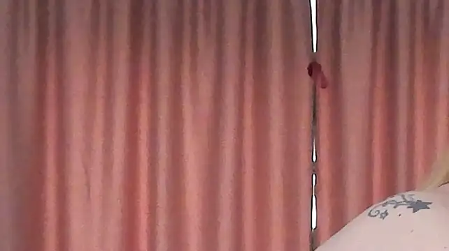 MelanieBrownn stripchat live cam model