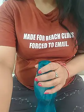 ritika_kushwaha stripchat live cam model