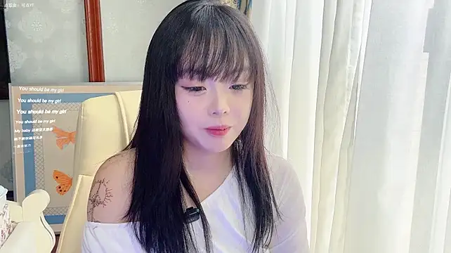 LongLongQueen stripchat live cam model