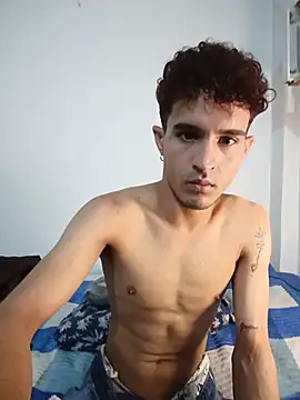 Vipusuari02 stripchat live cam model