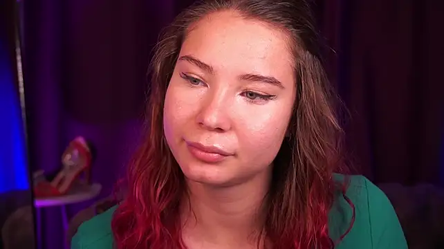 EmmaVerse stripchat live cam model