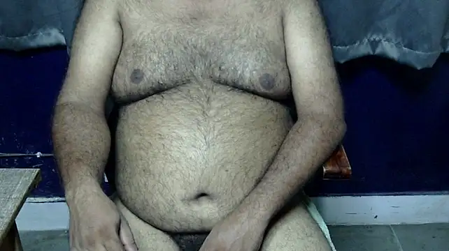 hairysubcub_70 stripchat live cam model