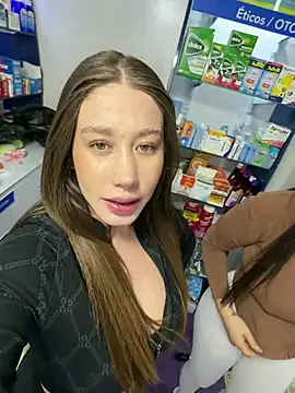 roouse stripchat live cam model
