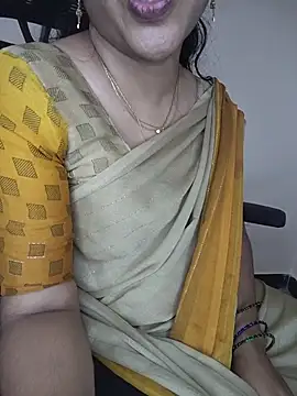 Cute-Smiely-Queen-Telugu stripchat live cam model