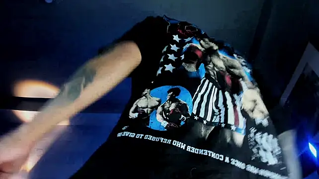Travisttanner28 stripchat live cam model