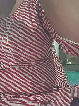 teena-11 stripchat live cam model