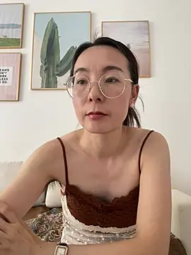 you-520 stripchat live cam model
