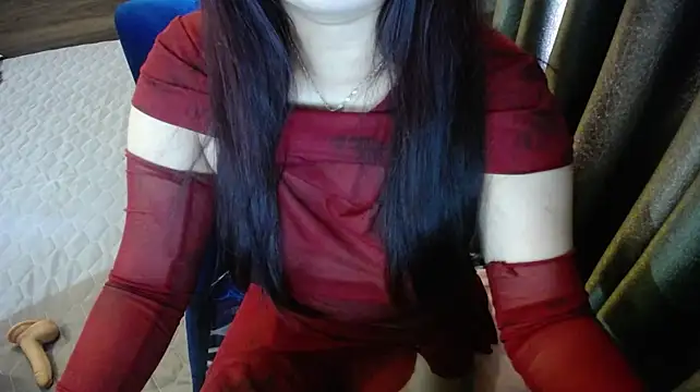 yalachil stripchat live cam model
