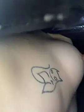 NereaMur stripchat live cam model