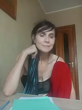 Francenia_lolis stripchat live cam model