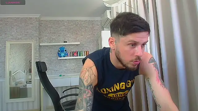 JonahShaw stripchat live cam model