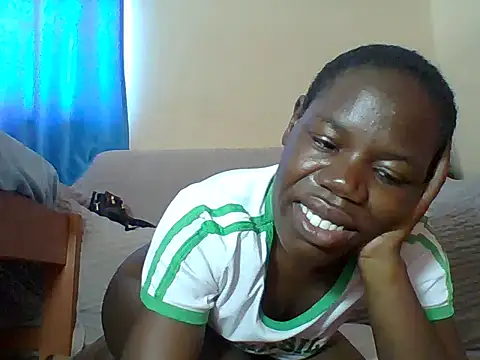 Blacksexyqueen24 stripchat live cam model