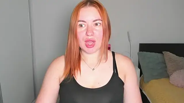 LAYLAxSTAR stripchat live cam model