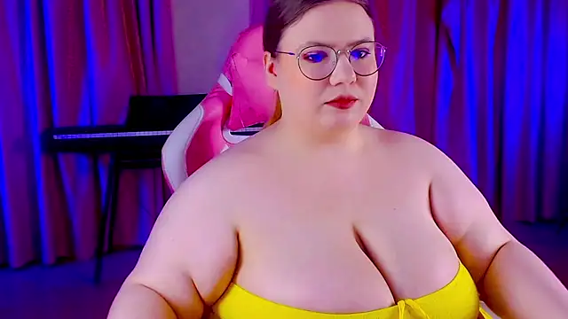 Ariakashi stripchat live cam model