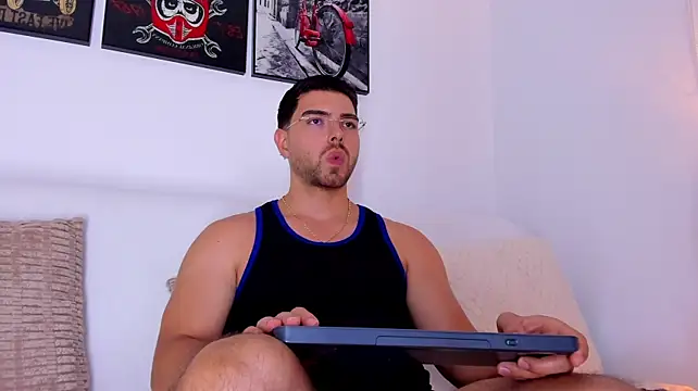 Ryan_cooper_1 stripchat live cam model