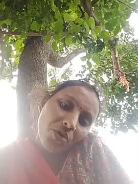 Juli_rathore stripchat live cam model