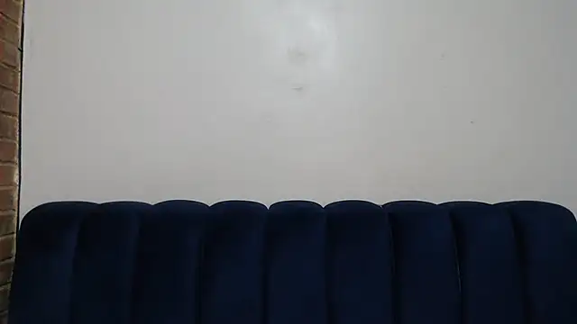 Youngling05 stripchat live cam model