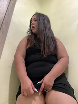 LushBySofa stripchat live cam model