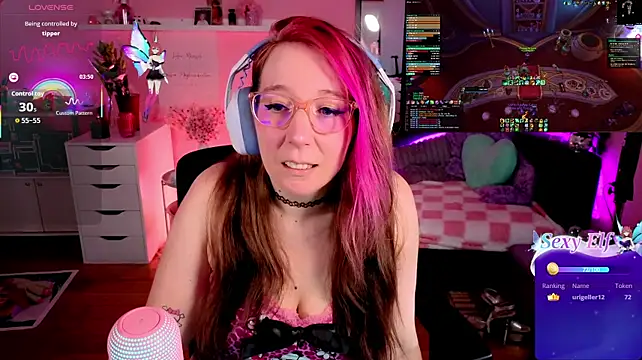 JustKerry stripchat live cam model