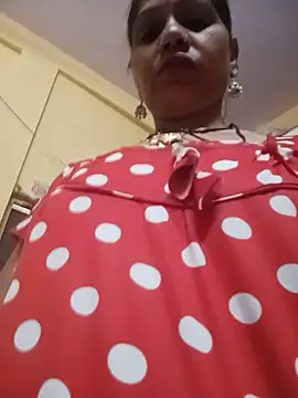 simran_bby stripchat live cam model