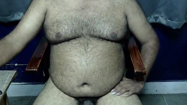 hairysubcub_70 stripchat live cam model
