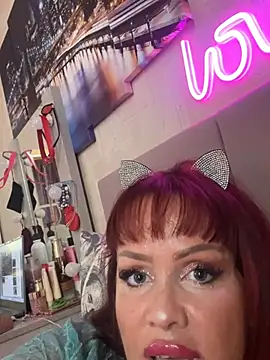 Lolaley2 stripchat live cam model