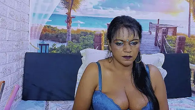 indianswtbella stripchat live cam model