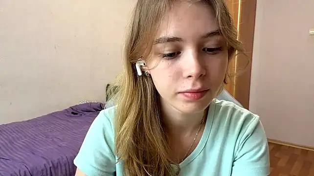 HebrewRiding stripchat live cam model