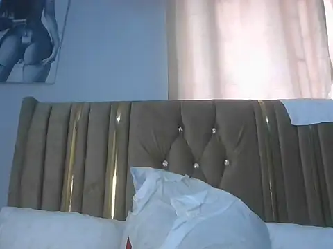 Curvybabes25 stripchat live cam model