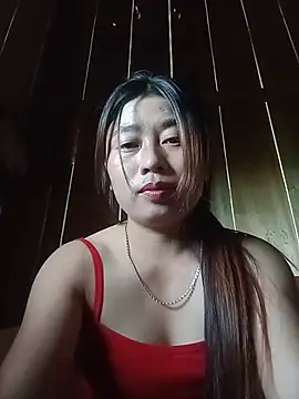 trieuhoaly stripchat live cam model