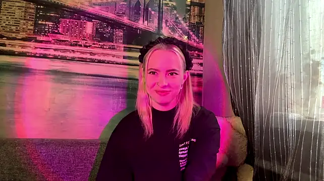 JaneePeressini stripchat live cam model